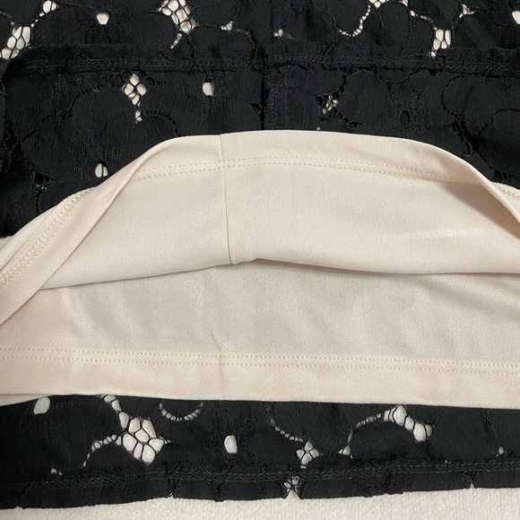 LIV black flower lace tank blouse with nude layer (size medium) - Picture 5 of 6